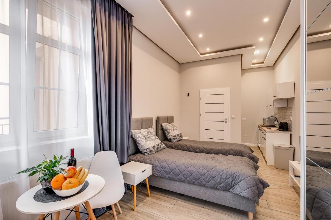 Central Platinum Apartments 27 ريبنيك المظهر الخارجي الصورة